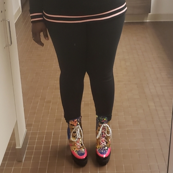 Cape Robbin Chunky Sole Luminous Mermaid Boots - Picture 10 of 15